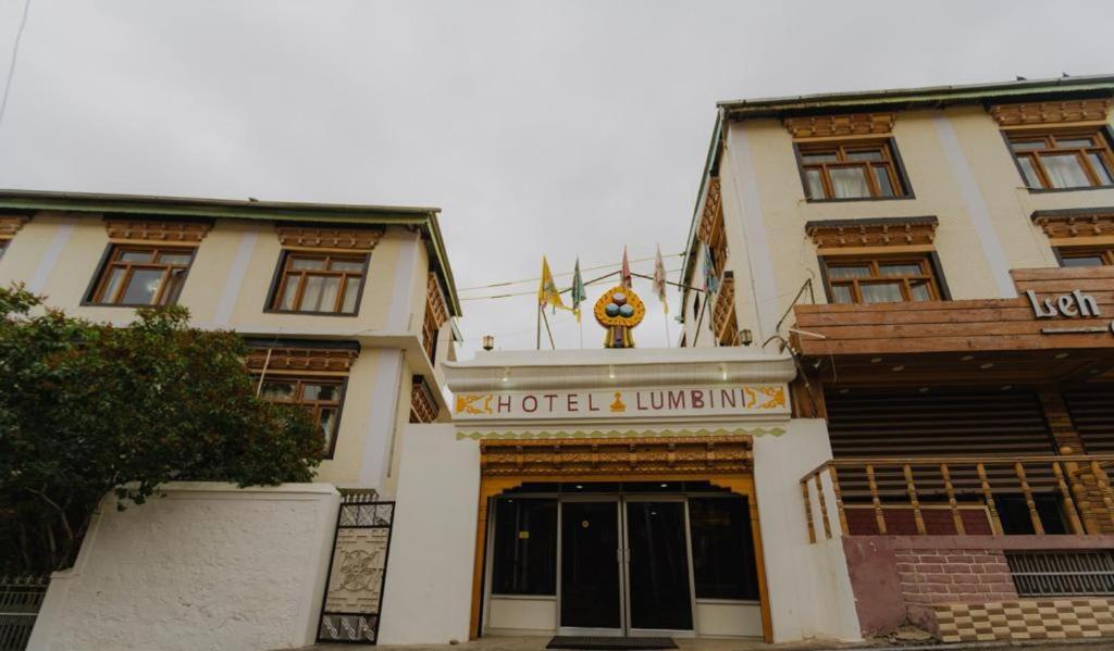 Hotel Lumbini 레 외부 사진